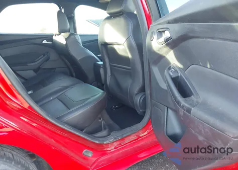 2015 Ford Focus St из США, поврежденный, VIN 1FADP3L95FL312031